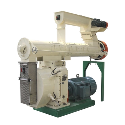 CE Grass Sawwood Livestock Food Pellet Machine 22KW To 160KW